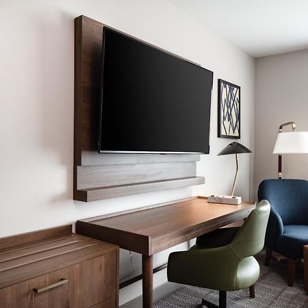Staybridge Suites - Iowa City - Coralville By Ihg Bagian luar foto