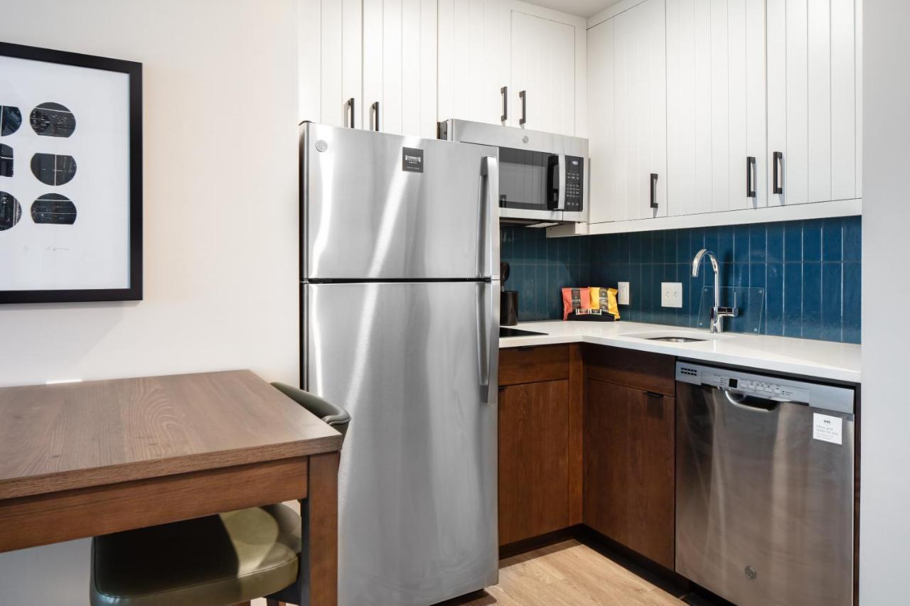 Staybridge Suites - Iowa City - Coralville By Ihg Bagian luar foto