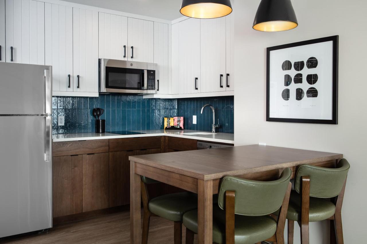 Staybridge Suites - Iowa City - Coralville By Ihg Bagian luar foto