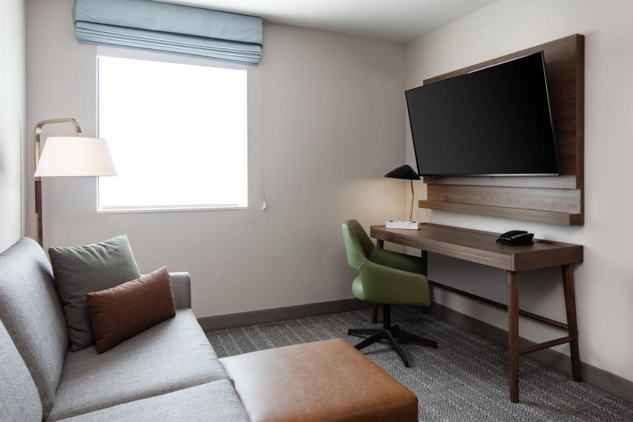 Staybridge Suites - Iowa City - Coralville By Ihg Bagian luar foto