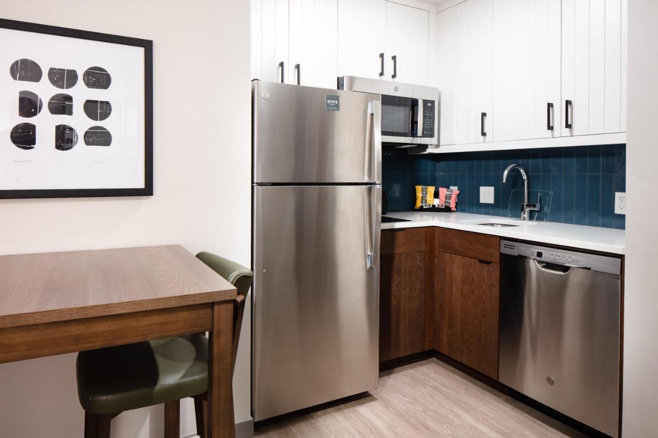 Staybridge Suites - Iowa City - Coralville By Ihg Bagian luar foto