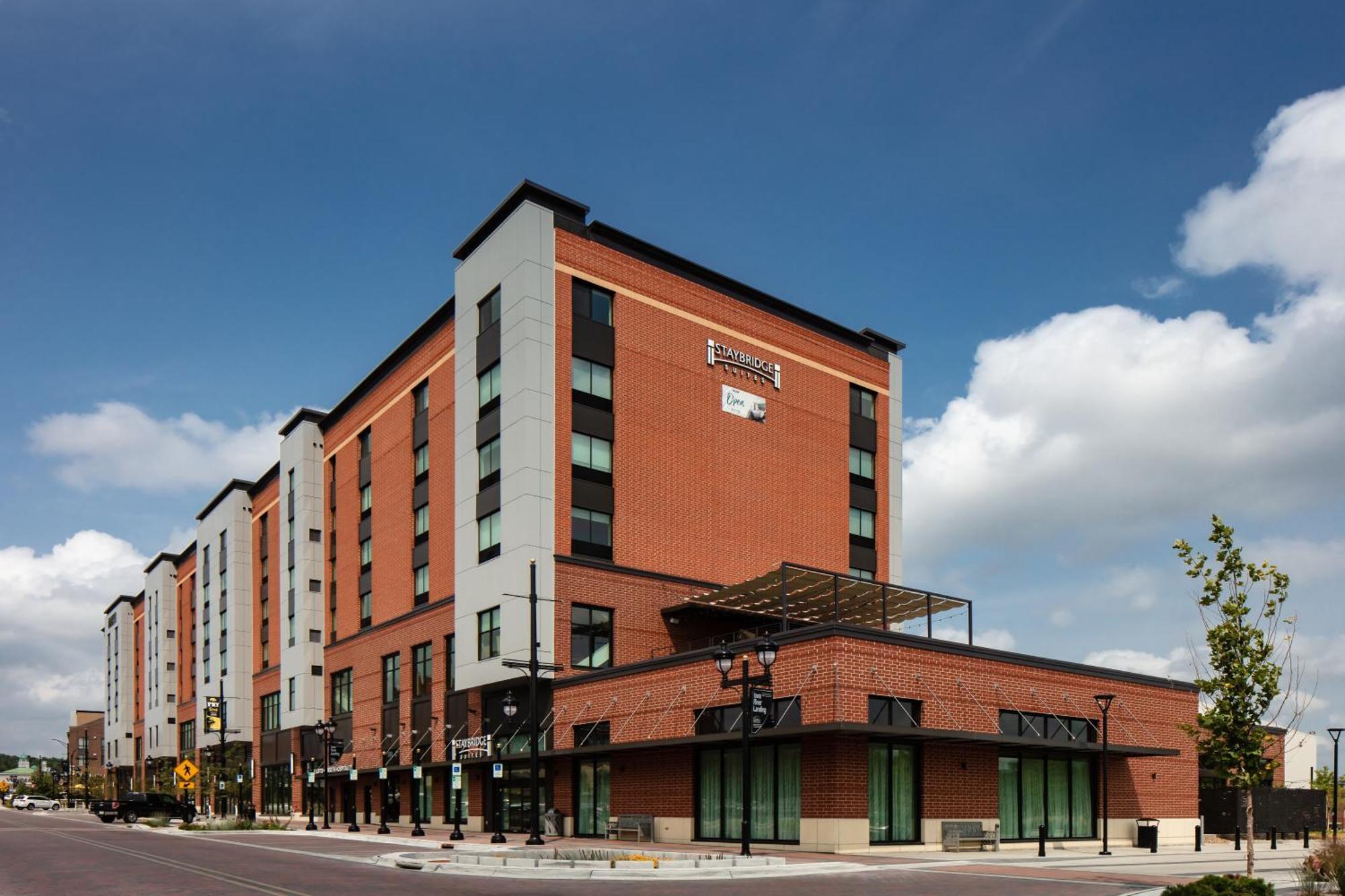 Staybridge Suites - Iowa City - Coralville By Ihg Bagian luar foto
